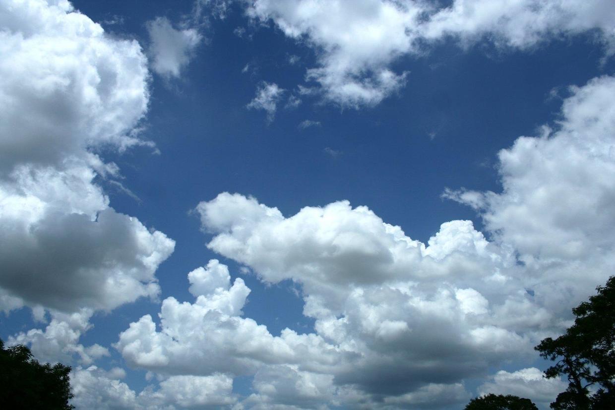 Moving Clouds in the Summer